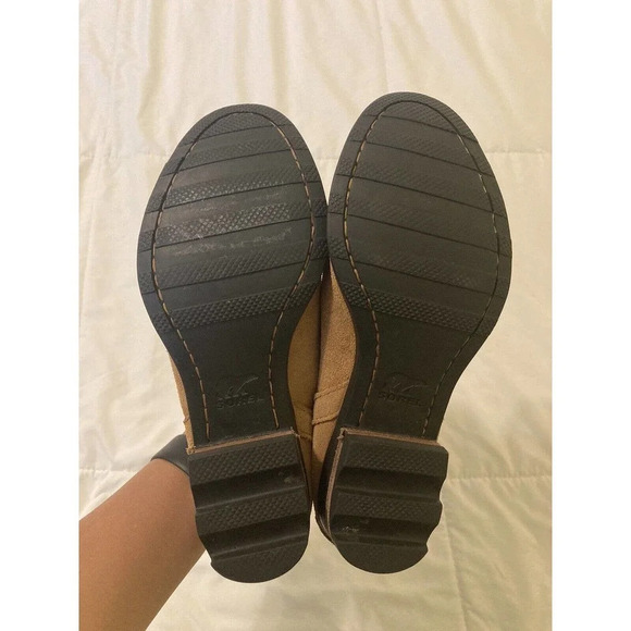 Sorel Lolla II Suede Cut-out leather ankle booties perforated soft tan size 6.5 - Picture 5 of 7